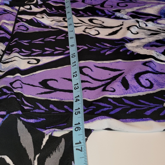 Three quarter sleeved dress - Picture 11 of 16